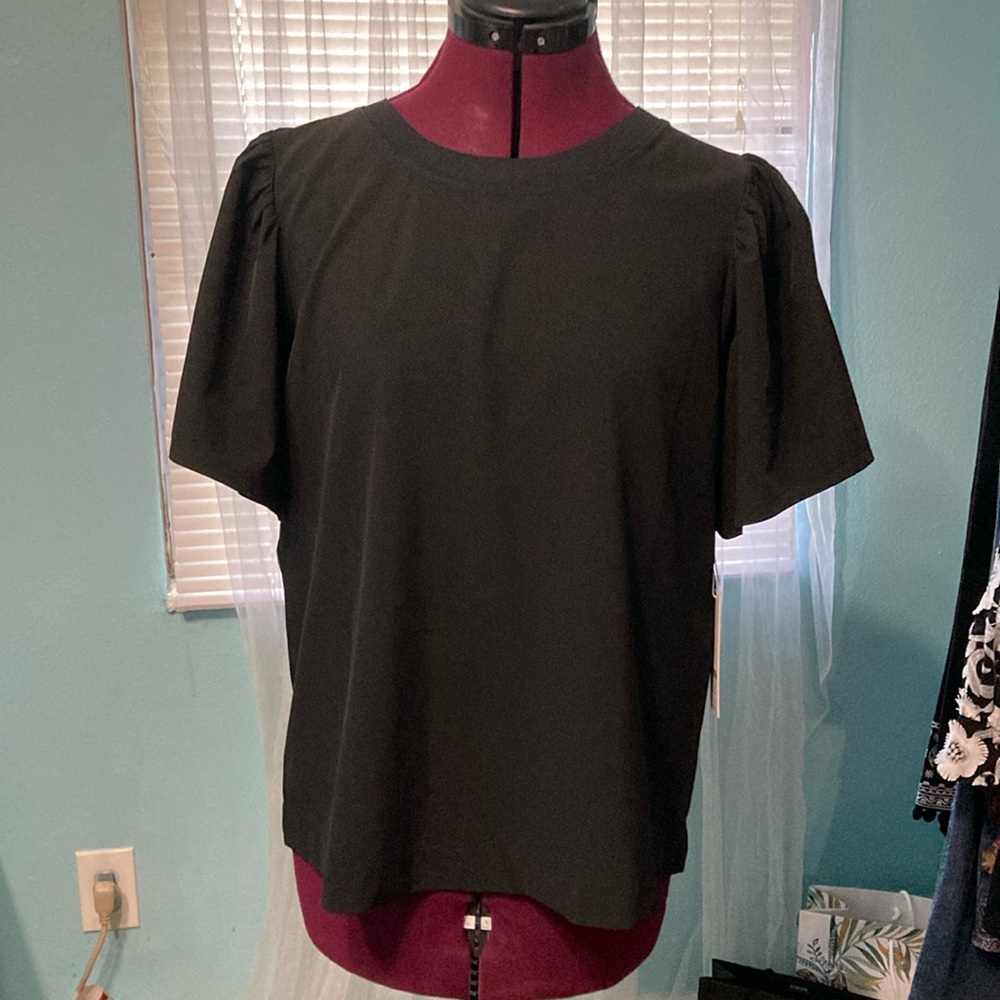 Chico’s Zenergy UPF 50 Neema top
